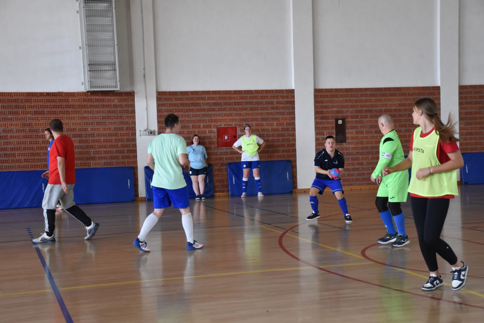 YouCampDis – Handball Activities
